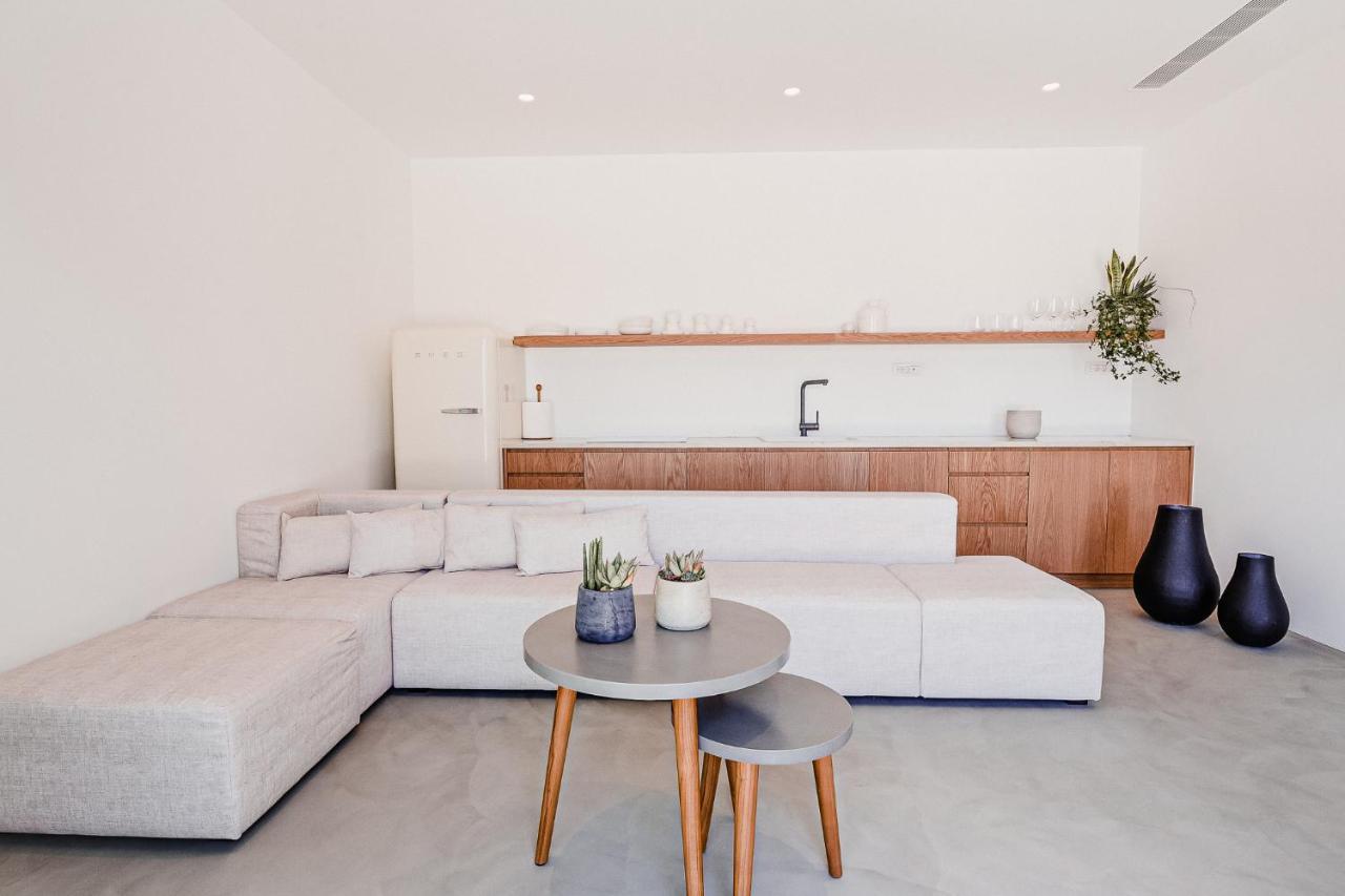 Amarelo Suites Klouvas Luaran gambar